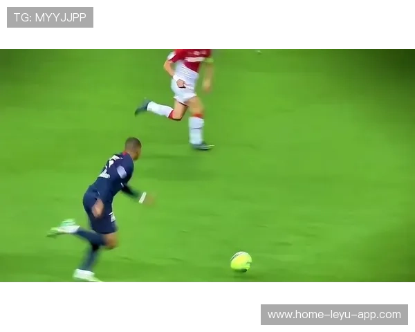 姆巴佩启动瞬间甩开防守五米距离：开启极速训练的全新体验