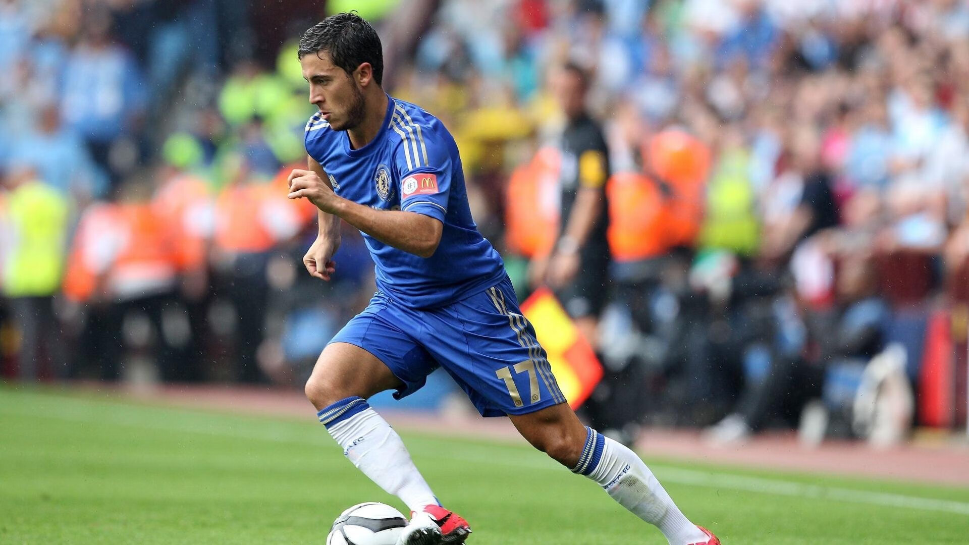 世界青少年铁人三项赛 墨西哥选手在高温下笑到最后